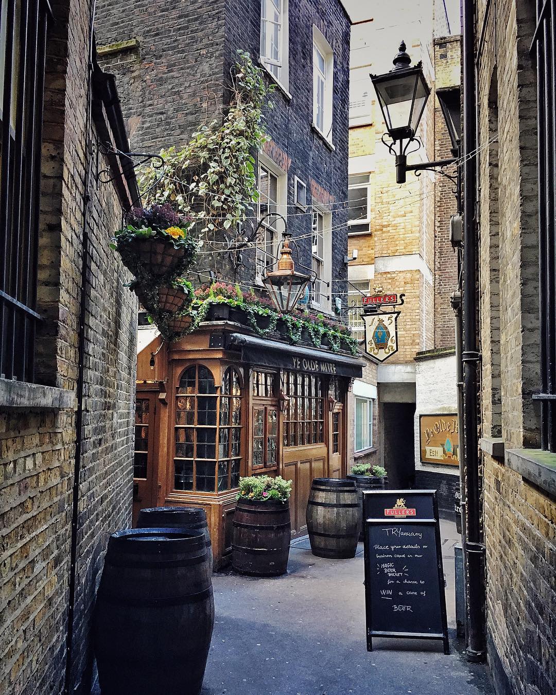 Lo Ye Olde Mitre pub è uno dei segreti meglio custoditi di Londra