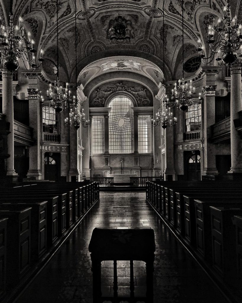 la vetrata di St martin in the Fields