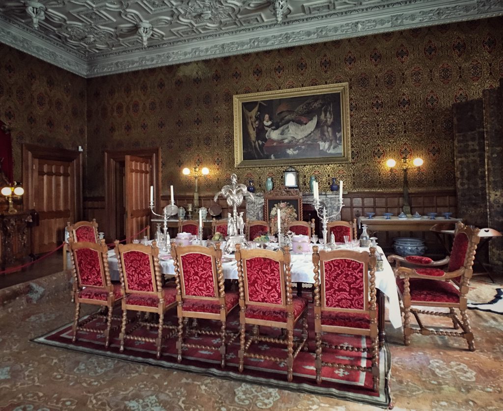 Dining room a Charlecote Park