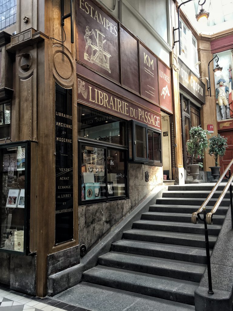 librerie du passage è una delle librerie più affascinanti di Parigi