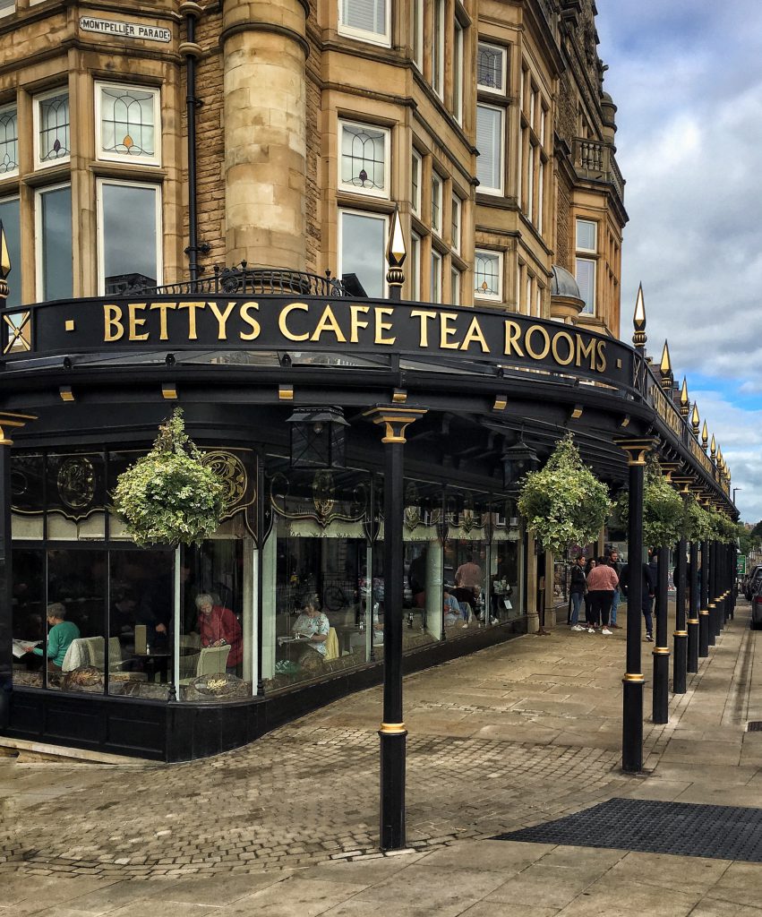 la tea room Bettys dove gustare un ottimo afternoon tea