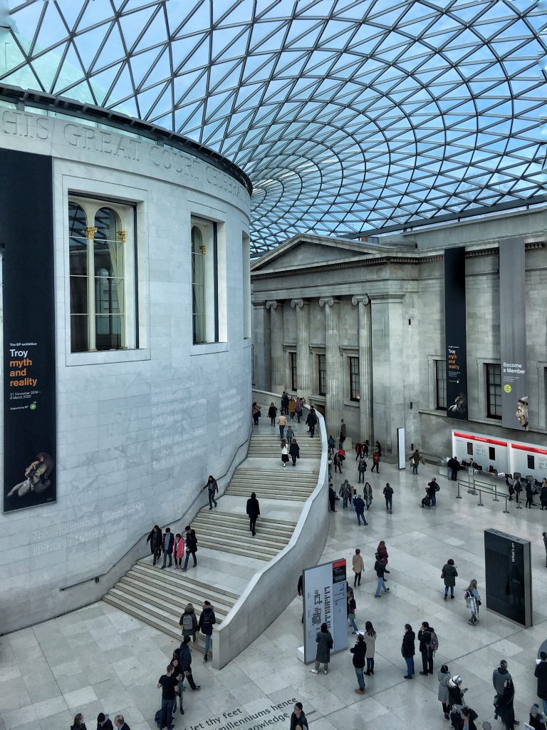 la piazza coperta del British museum