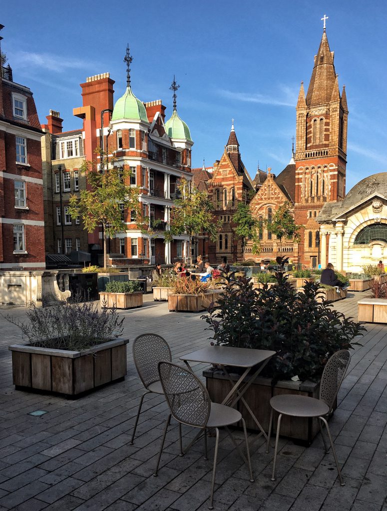 Brown Hart Garden è una tappa di questo itinerario a Mayfair 